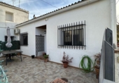 Chalet independiente con terreno en venta en la España, Cuevas del Campo, ref: TR415528 foto