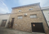 Detached villa with land for sale on España, Valdeobispo, ref: TR415563 photo