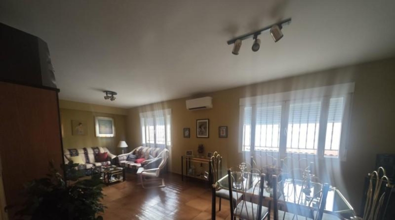 Cáceres - Valdeobispo - 250m2