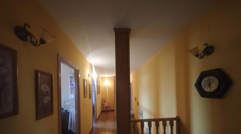Cáceres - Valdeobispo - 250m2