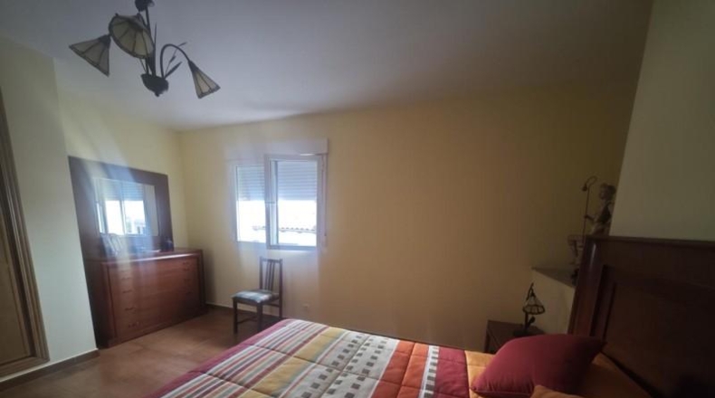 Cáceres - Valdeobispo - 250m2