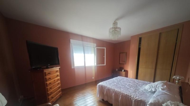 Cáceres - Valdeobispo - 250m2