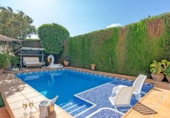Chalet independiente con terreno en venta en la España, Jun, ref: TR415608 foto