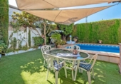 Chalet independiente con terreno en venta en la España, Jun, ref: TR415608 foto