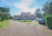 Дом с участком на продажу в городе Carmona Фото