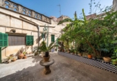 Casa de pueblo en venta en la España, Manacor, ref: TR415618 foto