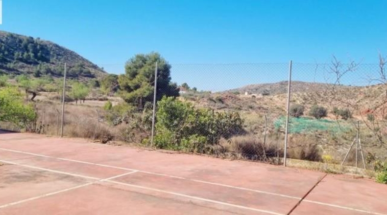 Alicante - Petrer - 2850m2
