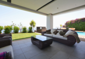 Chalet independiente con terreno en venta en la España, Manilva, ref: TR240611 foto