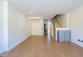Chalet independiente con terreno en venta en Sabadell ref: TR415663 foto