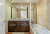 Chalet independiente con terreno en venta en Sabadell ref: TR415663 foto