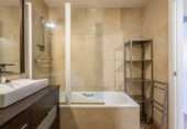 Chalet independiente con terreno en venta en Sabadell ref: TR415663 foto