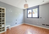 Chalet independiente con terreno en venta en Sabadell ref: TR415663 foto