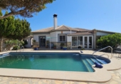 Villa con terreno en venta en Arboleas ref: TR415676 foto