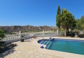 Villa con terreno en venta en Arboleas ref: TR415676 foto