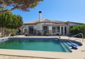 Villa con terreno en venta en Arboleas ref: TR415676 foto