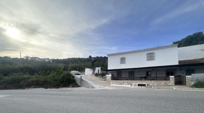 Malaga - Alcaucín - 2448m2