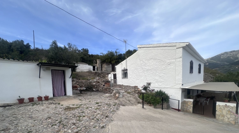 Malaga - Alcaucín - 2448m2