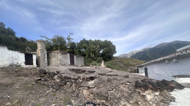 Malaga - Alcaucín - 2448m2