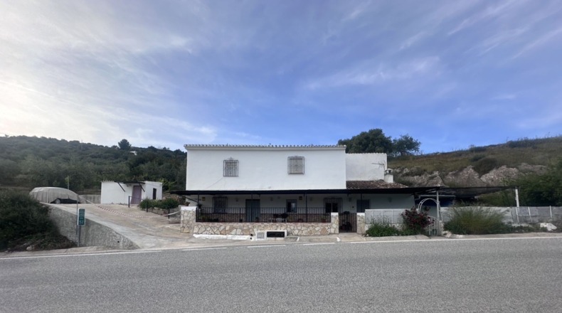 Malaga - Alcaucín - 2448m2