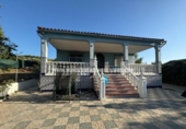 Chalet independiente con terreno en venta en la España, Lucena, ref: TR226013 foto