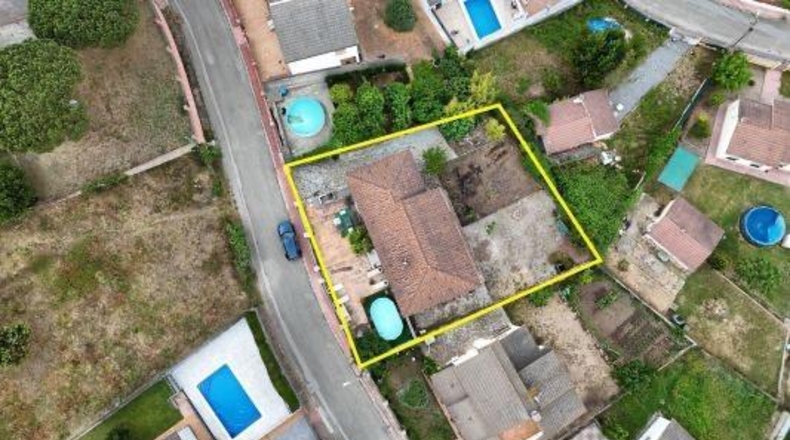 Жирона - Maçanet de la Selva - 656m2