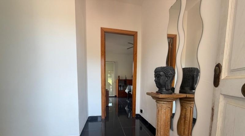 Жирона - Maçanet de la Selva - 656m2