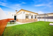 Chalet independiente con terreno en venta en la España, Chiclana de la Frontera, ref: TR407001 foto