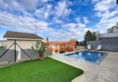 Casa de pueblo en venta en la España, Pacs del Penedès, ref: TR381710 foto