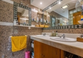 Chalet independiente con terreno en venta en la España, Sada de Arriba, ref: TR395738 foto