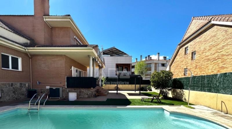 Comunidad de Madrid - Villanueva de la Cañada - 504m2