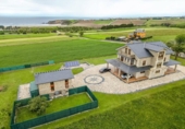 Chalet independiente con terreno en venta en la España, Castropol, ref: TR353518 foto