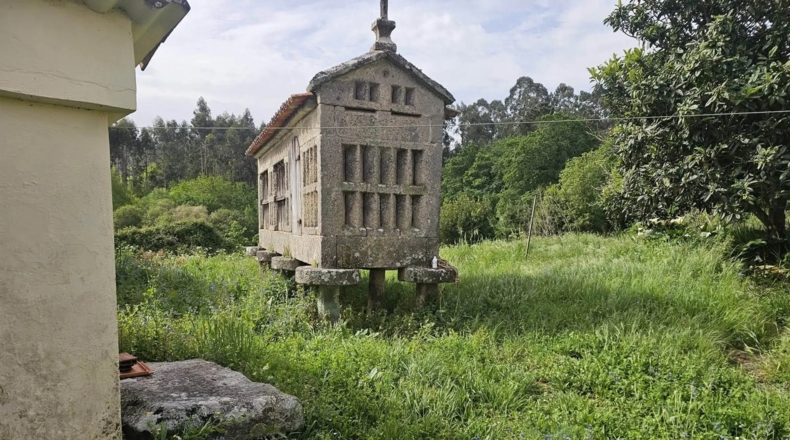 Pontevedra - O Toural - 2000m2