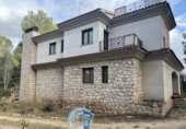 Chalet independiente con terreno en venta en Albacete ref: TR415748 foto