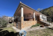 Chalet independiente con terreno en venta en Salobre ref: TR415749 foto