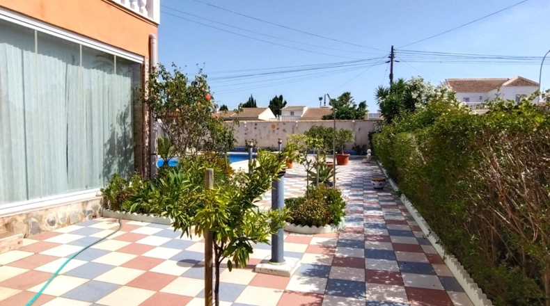 Alicante - Torrevieja - 758m2