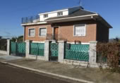 Chalet independiente con terreno en venta en Santa Cruz del Retamar ref: TR415769 foto