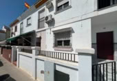 Chalet adosado con terreno en venta en Aznalcázar ref: TR415768 foto