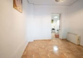 Chalet independiente con terreno en venta en Sevilla ref: TR415767 foto