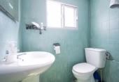 Chalet independiente con terreno en venta en Sevilla ref: TR415767 foto