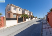 Chalet independiente con terreno en venta en la España, Monachil, ref: TR415795 foto
