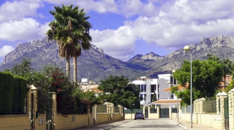Alicante - Alfaz del Pi - 838m2