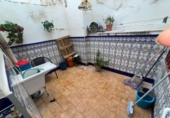 Chalet adosado con terreno en venta en Jaén ref: TR415823 foto