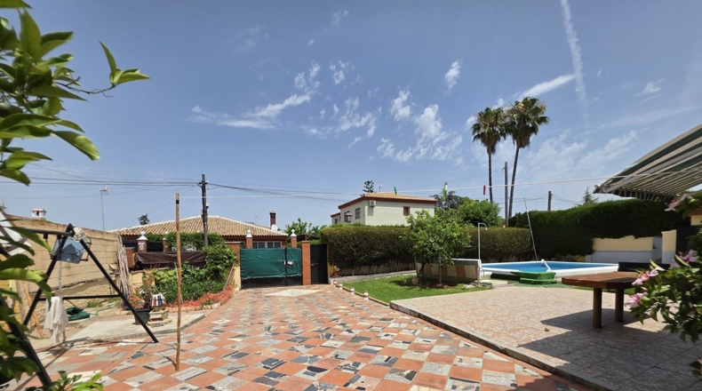 Sevilla - Palomares del Río - 579m2