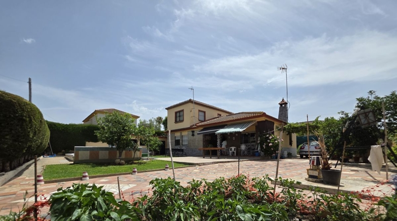 Sevilla - Palomares del Río - 579m2