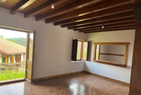 Cades 140&nbsp;m²