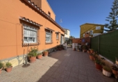 Chalet independiente con terreno en venta en Oliva ref: TR415873 foto