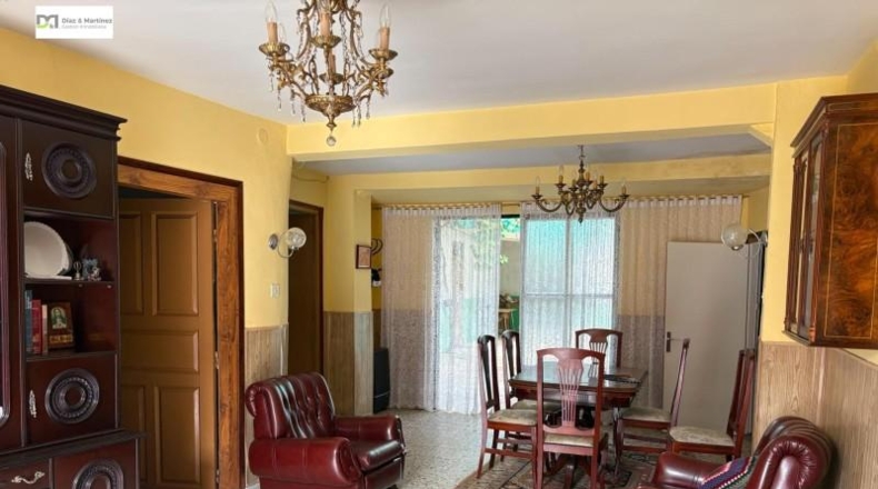 Leon - Santa Marina del Rey - 410m2