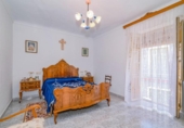 Casa de pueblo en venta en la España, Chimeneas, ref: TR415915 foto