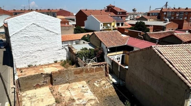 Leon - Santa María del Páramo - 391m2