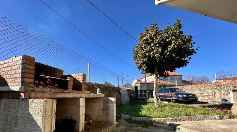 Orense - Junquera de Ambía - 475m2
